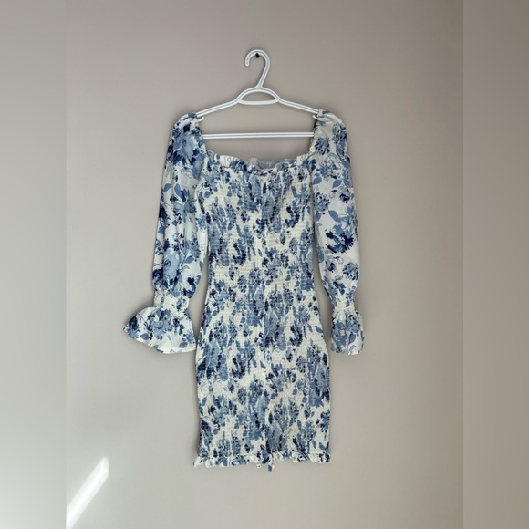 Blue and white floral dress 👗 size M - Picture 5 of 8